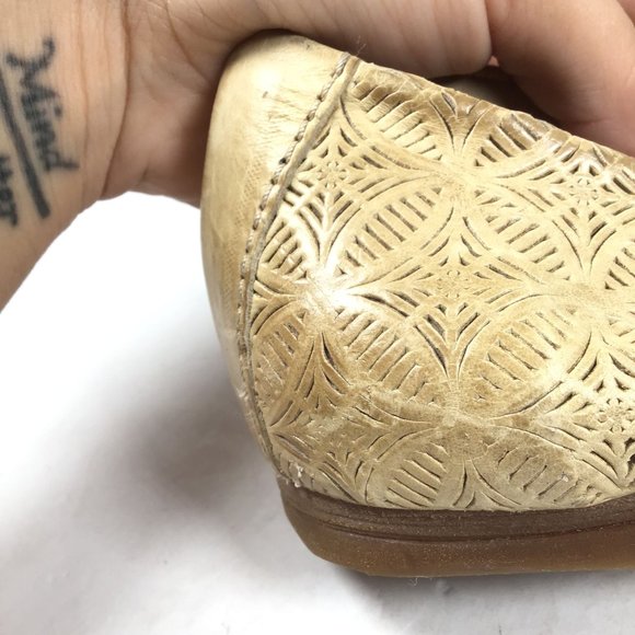 A.S. 98 Distressed Pointed Toe Loafers Flat Buckle Detail Tan Size 36 / US 5.5-6 - Picture 9 of 11